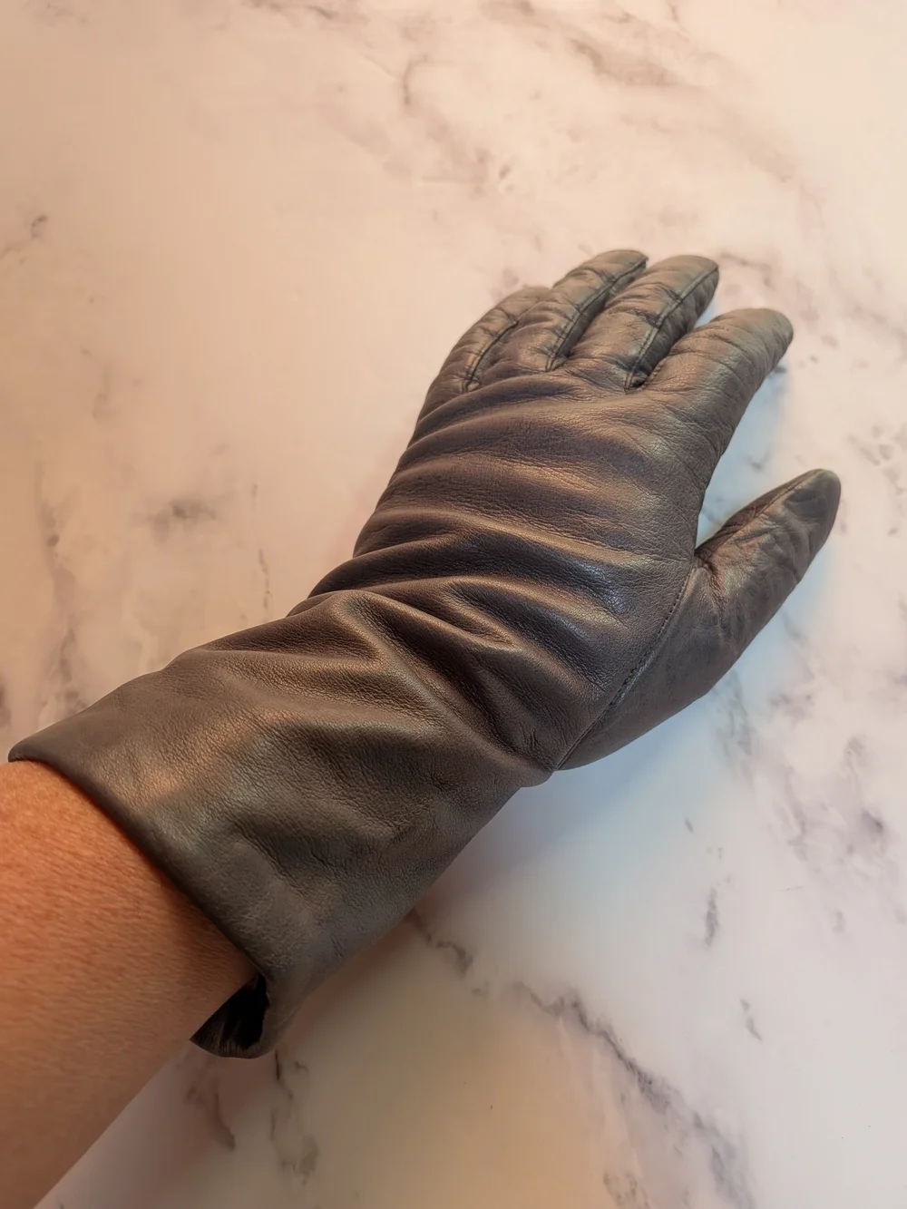 Grey Leather Gloves Old Money Dark Academia Classic Minimalist Cashmere Lining